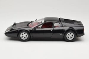 Ferrari 365 GT4/BB Černý Kyosho 1:18 08173K Kov – obrázek 4 z 8