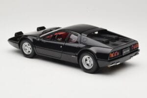 Ferrari 365 GT4/BB Černý Kyosho 1:18 08173K Kov – obrázek 7 z 8