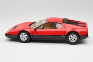 Ferrari 365 GT4/BB Červený Kyosho 1:18 08173R Kov – obrázek 4 z 8