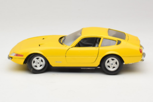Ferrari 365 GTB/4 Daytona Žlutý Techno Giodi 1:18 40011-Y1 Kov – obrázek 3 z 7