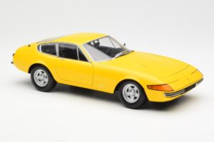 Ferrari 365 GTB/4 Daytona Žlutý Kyosho 1:18 08162Y Kov – obrázek 6 z 8