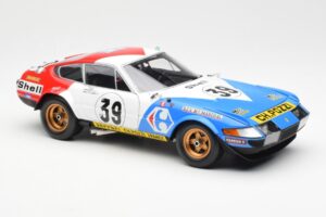 Ferrari 365 GTB/4 #39 J-C. Andruet / Lena 24 Hours of Le Mans 1972 Kyosho 1:18 08164E Kov – obrázek 6 z 8