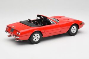 Ferrari 365 GTS Červený Solido 1:18 8017 Kov – obrázek 3 z 8