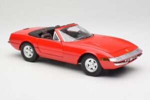 Ferrari 365 GTS Červený Solido 1:18 8017 Kov – obrázek 6 z 8