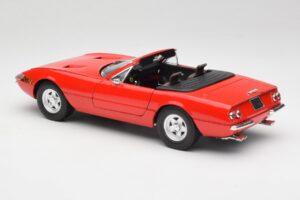 Ferrari 365 GTS Červený Solido 1:18 8017 Kov – obrázek 7 z 8