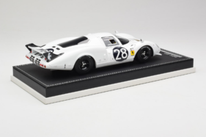 Ferrari 365 P2 #28 M. Gregory / J. Schlesser NART 24 Hours of Daytona 1967 Bílý AB Models 1:18 REMC019 Pryskyřice – obrázek 3 z 6