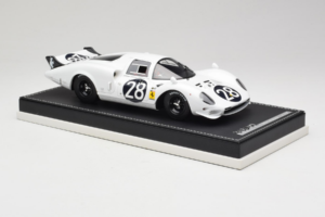 Ferrari 365 P2 #28 M. Gregory / J. Schlesser NART 24 Hours of Daytona 1967 Bílý AB Models 1:18 REMC019 Pryskyřice – obrázek 4 z 6