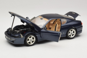 Ferrari 456 GT Modrý Bburago 1:18 3036-B1 Kov – obrázek 2 z 8