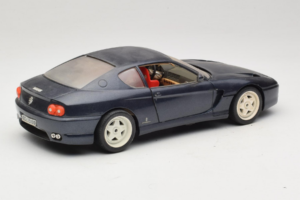 Ferrari 456 GT Dark Blue Metallic Bburago 1:18 3036-B2 Kov – obrázek 3 z 8