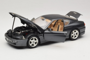 Ferrari 456 GT Šedý Metalíza Bburago 1:18 3036-G1 Kov – obrázek 2 z 8