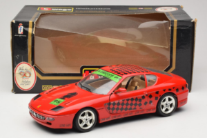 Ferrari 456 GT Interconti Car HiFi Červený Bburago 1:18 3036-D Kov – obrázek 8 z 8