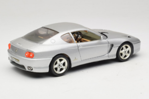 Ferrari 456 GT Stříbrný Bburago 1:18 3336-S1 Kov – obrázek 3 z 8