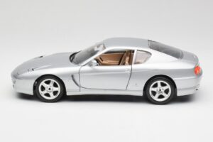 Ferrari 456 GT Stříbrný Bburago 1:18 3036-M2 Kov – obrázek 4 z 8