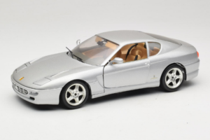Ferrari 456 GT Stříbrný Bburago 1:18 3336-S1 Kov