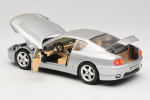 Ferrari 456 GT Stříbrný Bburago 1:18 3336-S1 Kov – obrázek 5 z 8