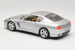 Ferrari 456 GT Stříbrný Bburago 1:18 3336-S1 Kov – obrázek 7 z 8