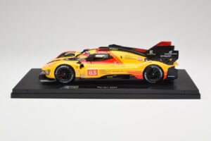 Ferrari 499P Hypercar AF Corse #83 R. Kubica / Y. Ye / R. Shwartzman 24 Hours of Le Mans 2024 Bburago 1:18 18-16313-83-VET Ko – obrázek 4 z 9