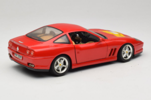 Ferrari 550 Maranello 22 Jahre Ferrari Model Club Červený Bburago 1:18 3064-P2 Kov – obrázek 3 z 8