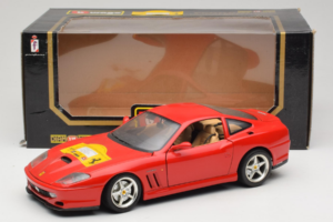 Ferrari 550 Maranello 22 Jahre Ferrari Model Club Červený Bburago 1:18 3064-P2 Kov – obrázek 8 z 8