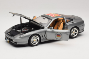 Ferrari 550 Maranello 25 Ferrari Model Club Stříbrný Bburago 1:18 3344-S1 Kov – obrázek 2 z 7