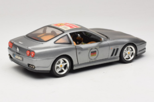 Ferrari 550 Maranello 25 Ferrari Model Club Stříbrný Bburago 1:18 3344-S1 Kov – obrázek 3 z 7