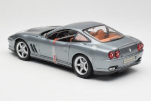 Ferrari 550 Maranello Šedý Metallic Maisto 1:18 4839 Kov – obrázek 5 z 6