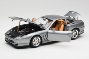 Ferrari 550 Maranello Stříbrný Bburago 1:18 3344 Kov – obrázek 2 z 8