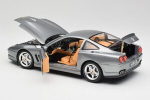 Ferrari 550 Maranello Stříbrný Bburago 1:18 3344 Kov – obrázek 5 z 8