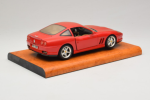 Ferrari 550 Maranello Technik Museum Speyer Edition Bburago 1:18 B001 Kov – obrázek 3 z 8