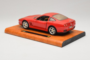 Ferrari 550 Maranello Technik Museum Speyer Edition Bburago 1:18 B001 Kov – obrázek 7 z 8