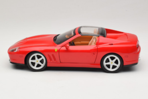 Ferrari 575M Superamerica Červený Hot Wheels 1:18 J2858 Kov – obrázek 4 z 8