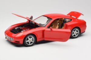 Ferrari 612 Scaglietti Rosso Corsa Hot Wheels 1:18 B6047 Kov – obrázek 2 z 8