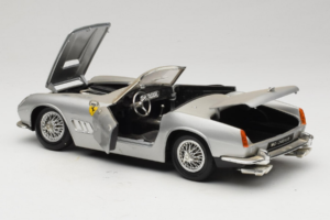 Ferrari California Kabriolet Stříbrný Tonka 1:18 01109-S1 Kov – obrázek 5 z 8