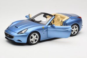 Ferrari California Světle Modrý Hot Wheels 1:18 N2043 Kov – obrázek 2 z 8