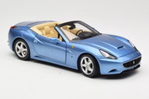 Ferrari California Světle Modrý Hot Wheels 1:18 N2043 Kov – obrázek 6 z 8