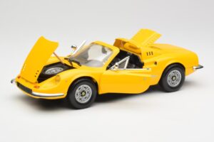 Ferrari Dino 246 GTS Žlutý Hot Wheels 1:18 23920 Kov – obrázek 2 z 8
