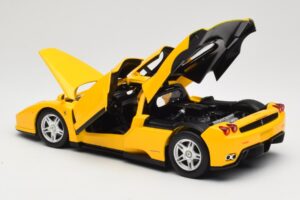 Ferrari Enzo Žlutý Hot Wheels 1:18 C1550 Kov – obrázek 5 z 8