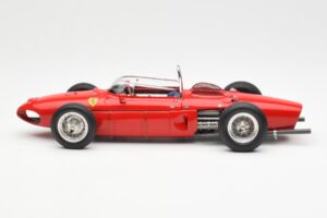 Ferrari Dino 156 Sharknose F1 1961 CMC 1:18 M-078 Kov – obrázek 3 z 6