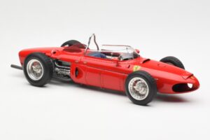 Ferrari Dino 156 Sharknose F1 1961 CMC 1:18 M-078 Kov – obrázek 4 z 6