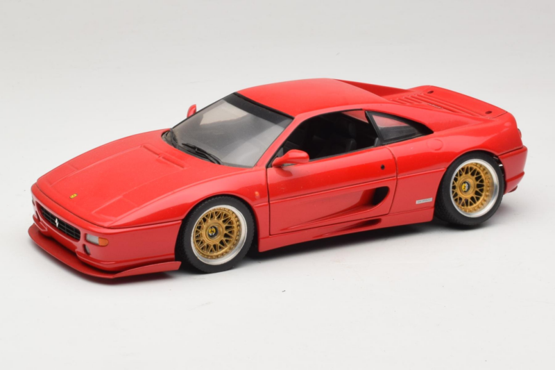 Ferrari F355 Berlinetta Červený Se Zlatými Zakázkovými Disky UT Models 1:18 180074020-P5 Kov