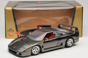 Ferrari F40 Chrome Black Bburago 1:18 3401-B1 Kov – obrázek 8 z 8