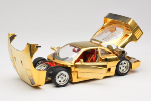 Ferrari F40 Chrome Gold Limited Edition 250 pcs Bburago 1:18 3332-G1 Kov – obrázek 2 z 8