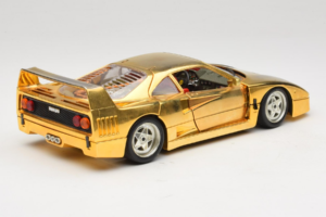 Ferrari F40 Chrome Gold Limited Edition 250 pcs Bburago 1:18 3332-G1 Kov – obrázek 3 z 8