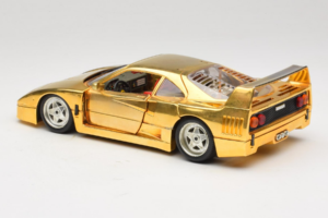 Ferrari F40 Chrome Gold Limited Edition 250 pcs Bburago 1:18 3332-G1 Kov – obrázek 7 z 8