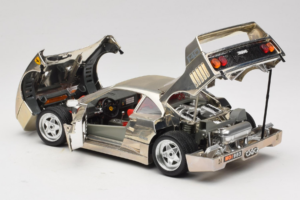 Ferrari F40 Chrome Silver Bburago 1:18 3401 Kov – obrázek 5 z 8