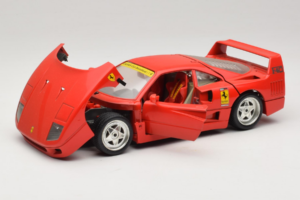 Ferrari F40 Club Deutschland Červený Bburago 1:18 3032-L3 Kov – obrázek 2 z 8
