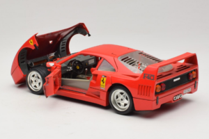 Ferrari F40 Club Deutschland Červený Bburago 1:18 3032-L3 Kov – obrázek 5 z 8