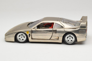Ferrari F40 Dark Chrome Silver Kroymans Limitovaná Edice Bburago 1:18 3032-C2 Kov – obrázek 4 z 8