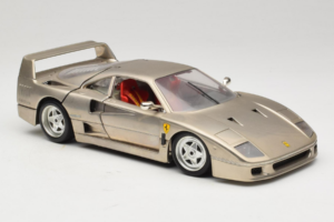 Ferrari F40 Dark Chrome Silver Kroymans Limitovaná Edice Bburago 1:18 3032-C2 Kov – obrázek 6 z 8