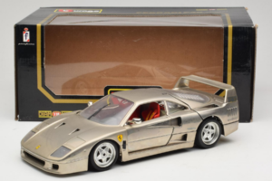 Ferrari F40 Dark Chrome Silver Kroymans Limitovaná Edice Bburago 1:18 3032-C2 Kov – obrázek 8 z 8